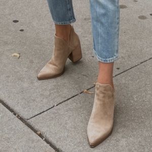 Like New Steve Madden Cedar Bootie in Tab Suede. 8M